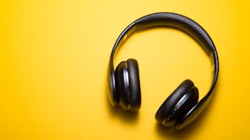 Review Headphone ANC Terbaik di Bawah 2 Juta